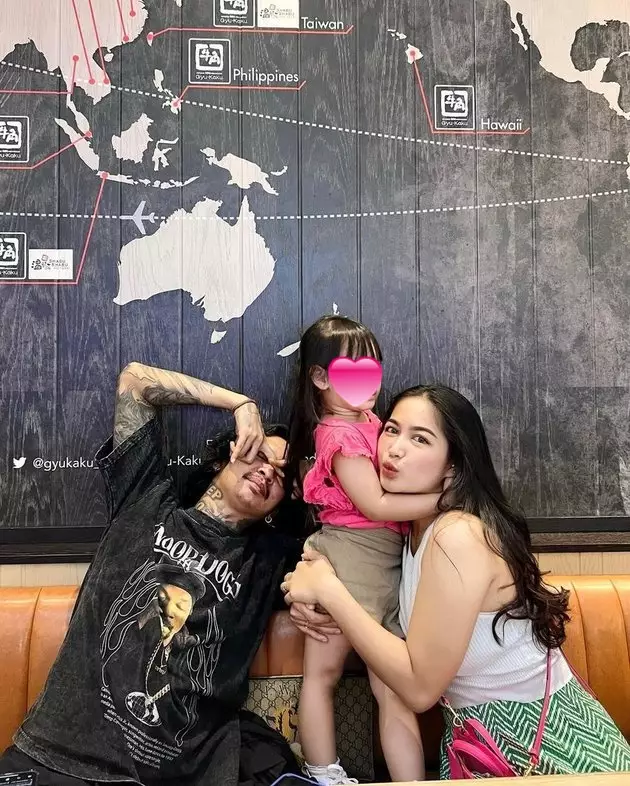 potret kenangan young lex dan eriska nakesya  © 2025 Instagram potret kenangan young lex dan eriska nakesya  © 2025 Instagram