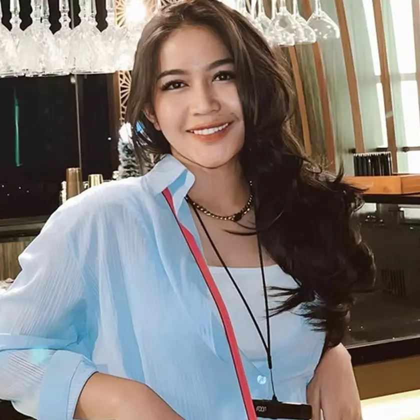 Resmi bercerai usai 6 tahun menikah, ini 9 potret kenangan kemesraan Young Lex dan Eriska Nakesya