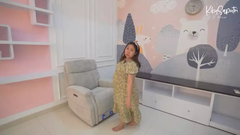 Kiky Saputri buat kamar baru untuk anak © YouTube