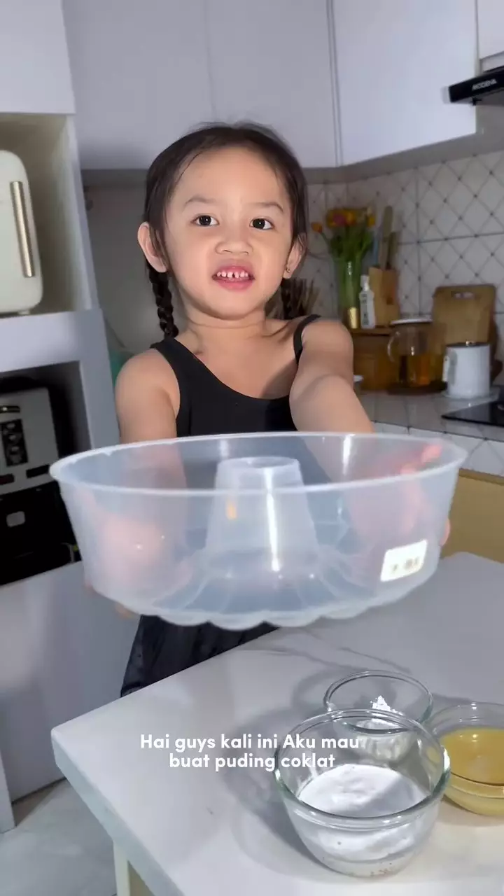 dapur eriska nakesya mantan istri young lex © 2025 Instagram