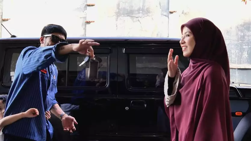 Desta belikan mobil untuk Natasha Rizky © YouTube