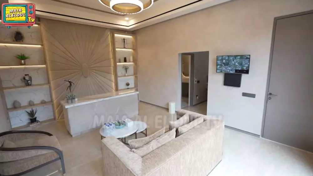 Maia Estianty renovasi rumah lama jadi kantor baru © YouTube Maia Estianty renovasi rumah lama jadi kantor baru © YouTube