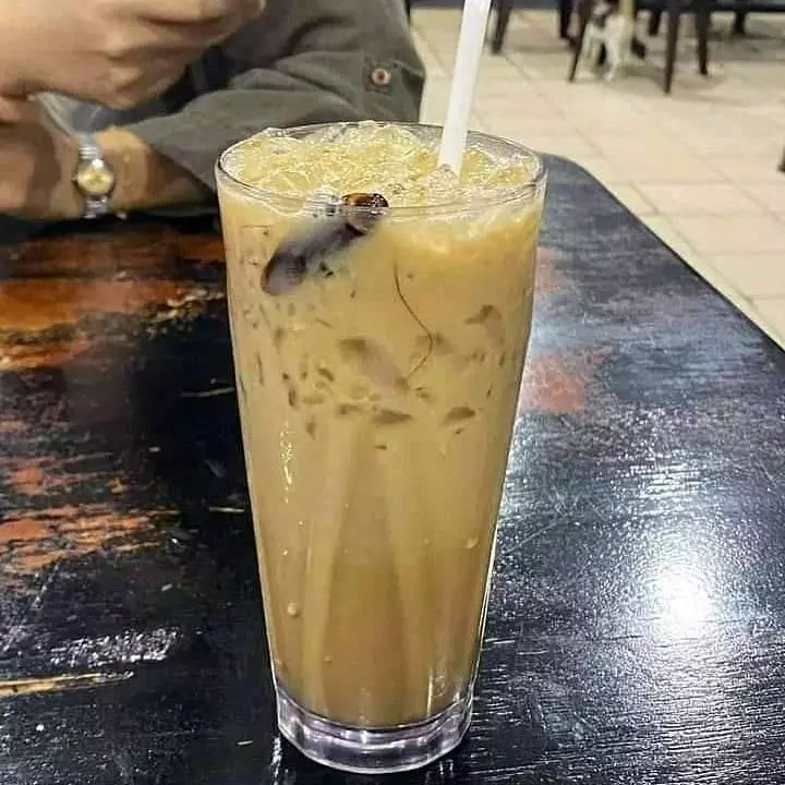 meja makan kocak © berbagai sumber meja makan kocak © berbagai sumber