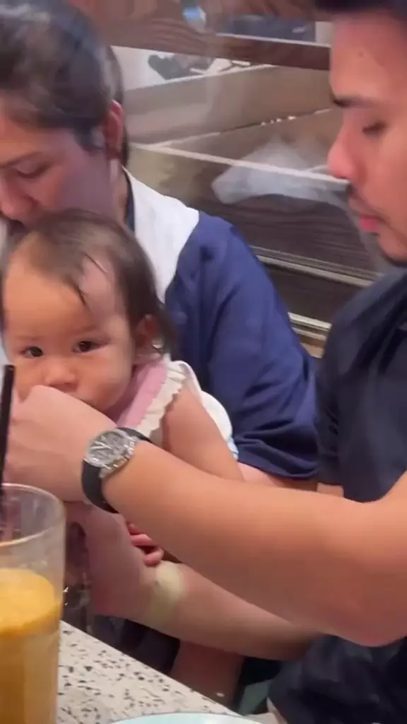 penampilan jessica mila saat momong anak  © 2025 TikTok penampilan jessica mila saat momong anak  © 2025 TikTok