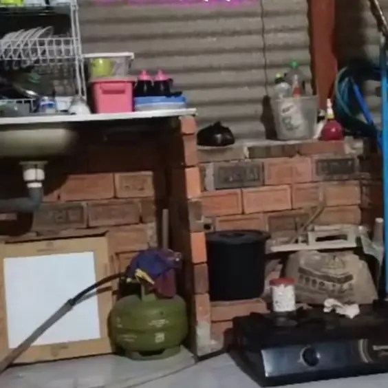 Renovasi dapur kumal budget cuma Rp5 jutaan hasilnya bikin mupeng tetangga, intip 8 potretnya