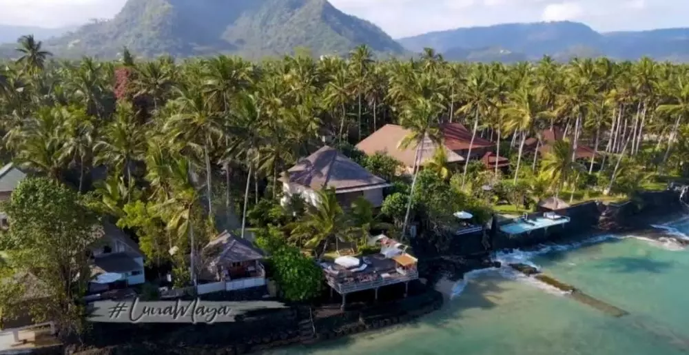 rumah masa kecil Luna Maya di Bali jadi bungalow © YouTube rumah masa kecil Luna Maya di Bali jadi bungalow © YouTube