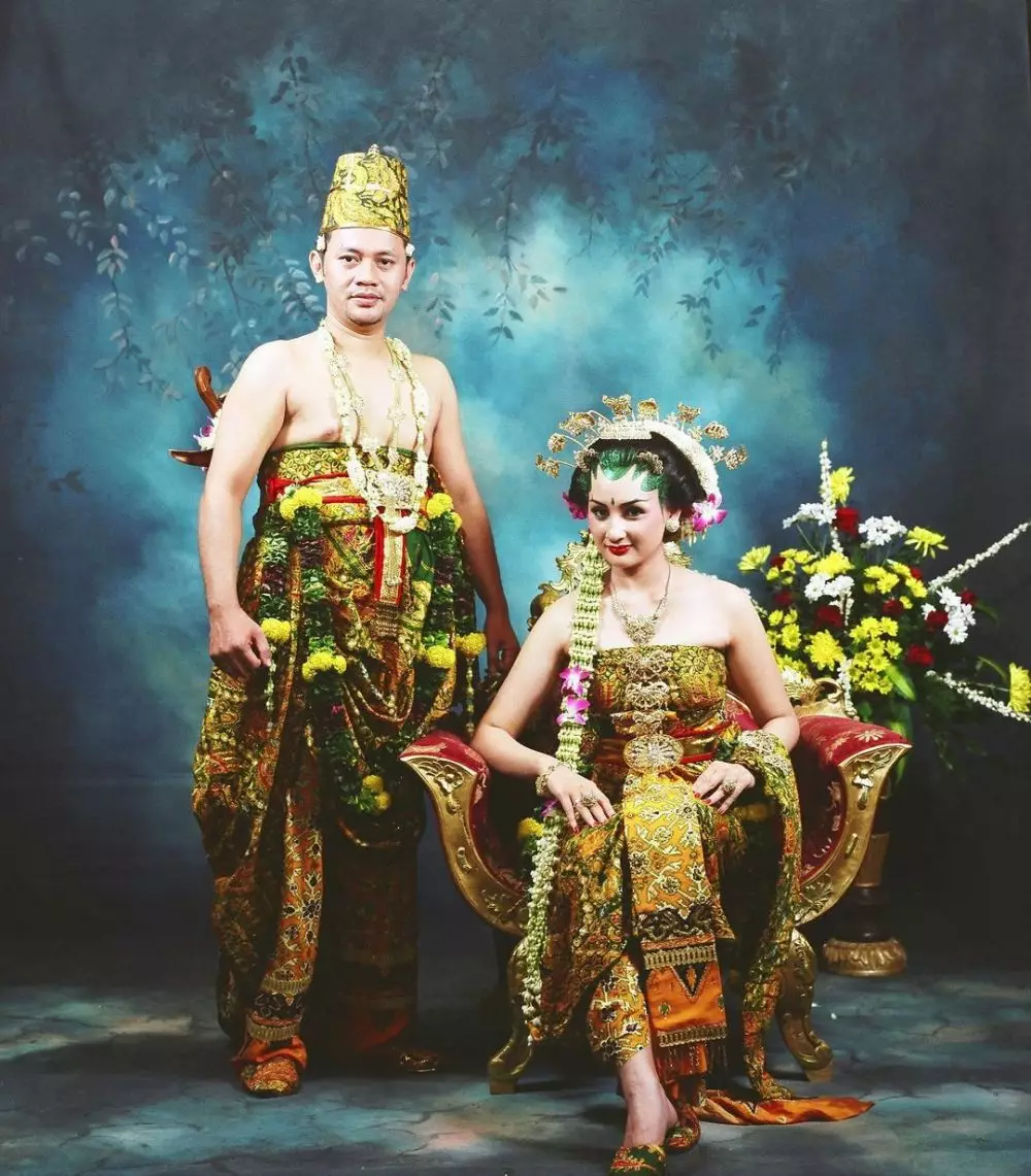 bocah dirias tebal ini dulunya pesinetron top kini jadi IRT © berbagai sumber  bocah dirias tebal ini dulunya pesinetron top kini jadi IRT © berbagai sumber