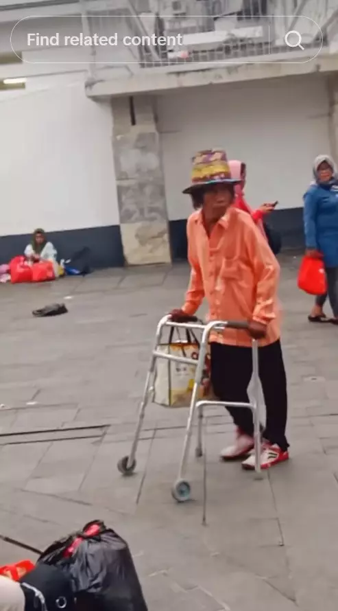 Pak Tarno emoh dianggap ngemis © TikTok