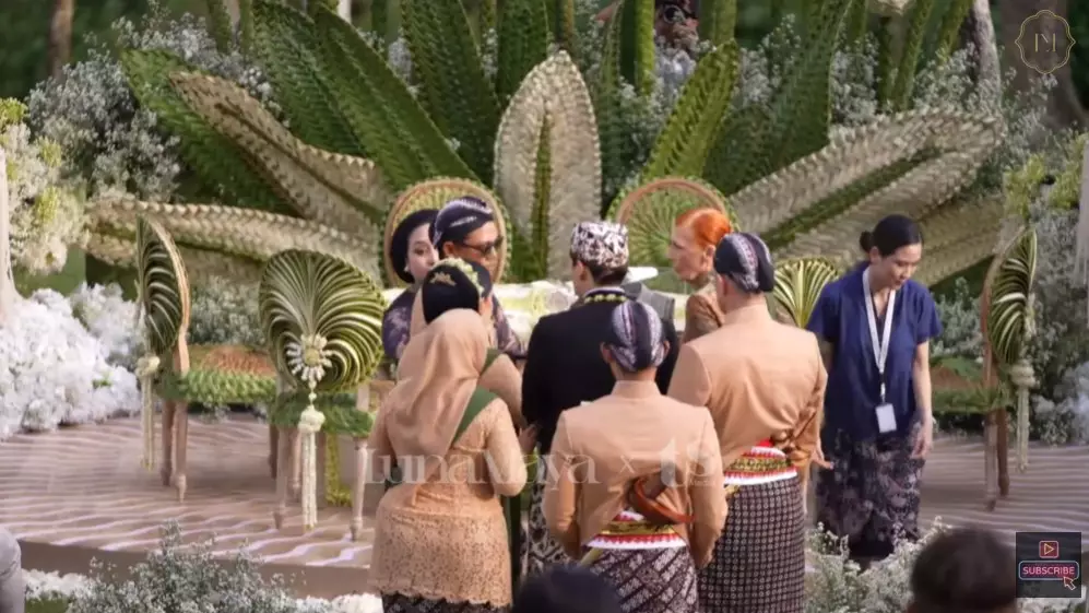 akad nikah Luna Maya dan Maxime Bouttier © YouTube