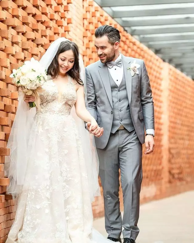 seleb cantik lepas masa lajang di usia 40-an © berbagai sumber