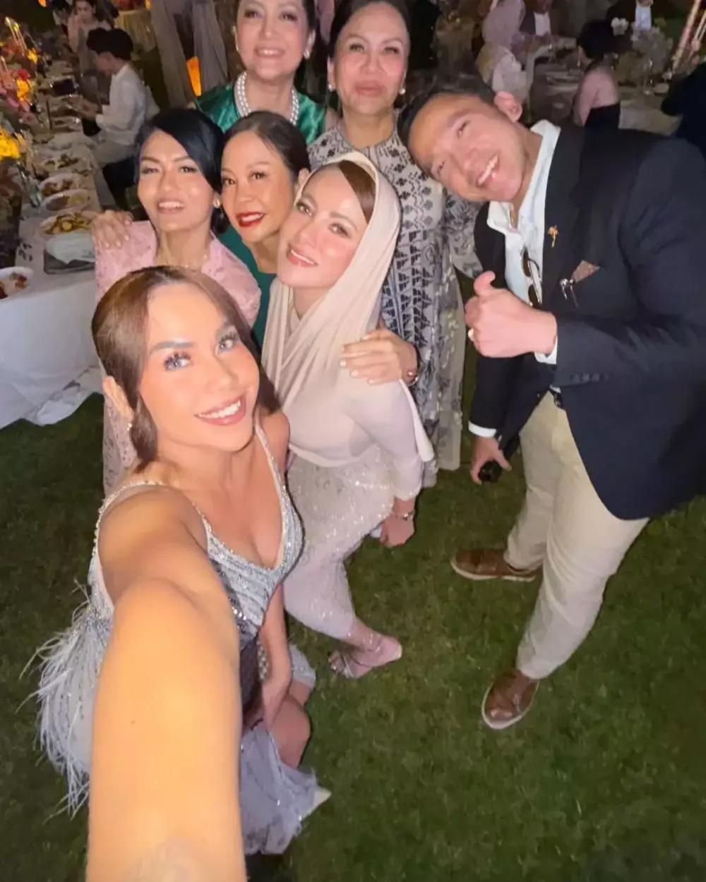 gaya hijab olla ramlan nikahan luna maya  © 2025 brilio.net