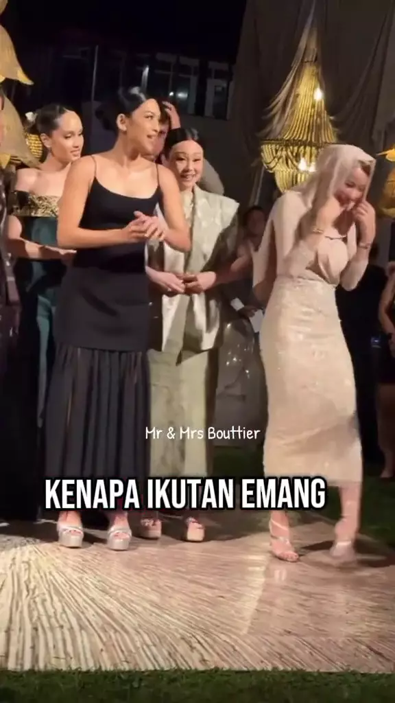 gaya hijab olla ramlan nikahan luna maya  © 2025 brilio.net