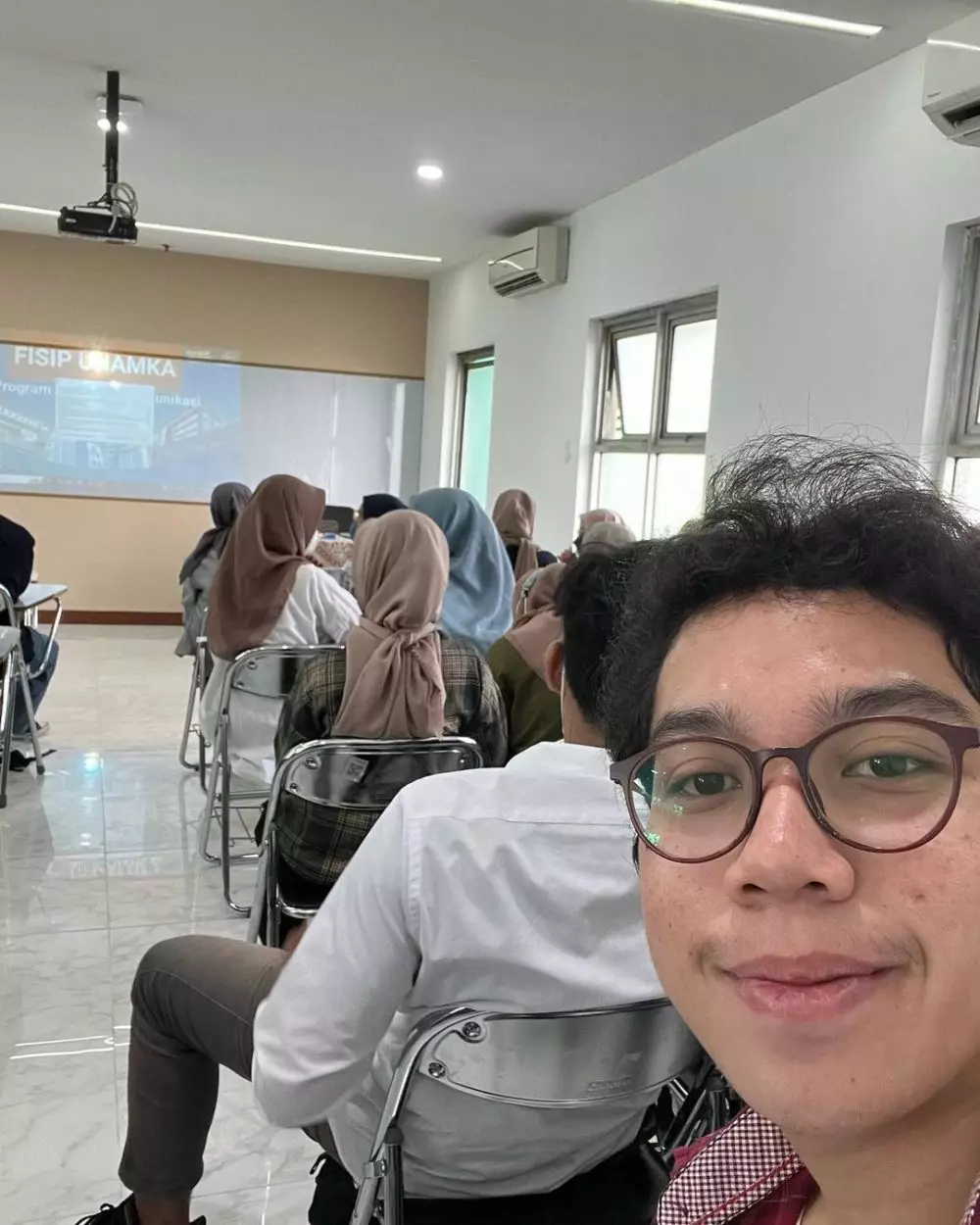 potret terbaru thifal gampil Instagram