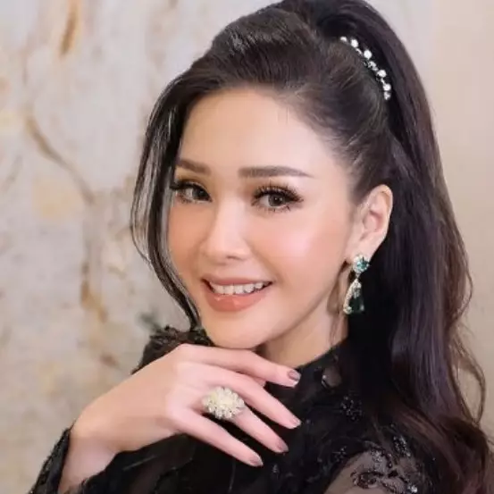 Acara diatur oleh Ahmad Dhani, Maia Estianty tegas tak hadir di resepsi Al dan Alyssa, ini alasannya