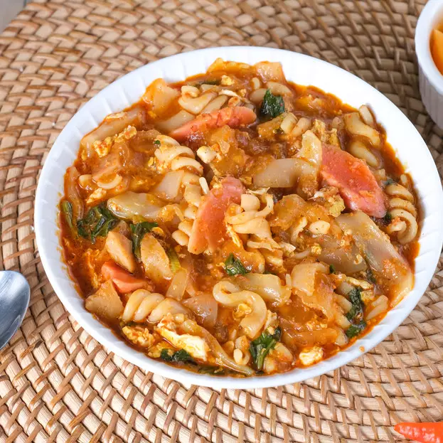 9 Resep seblak pedas 2025: Jajanan favorit ala street food Bandung yang bikin nagih