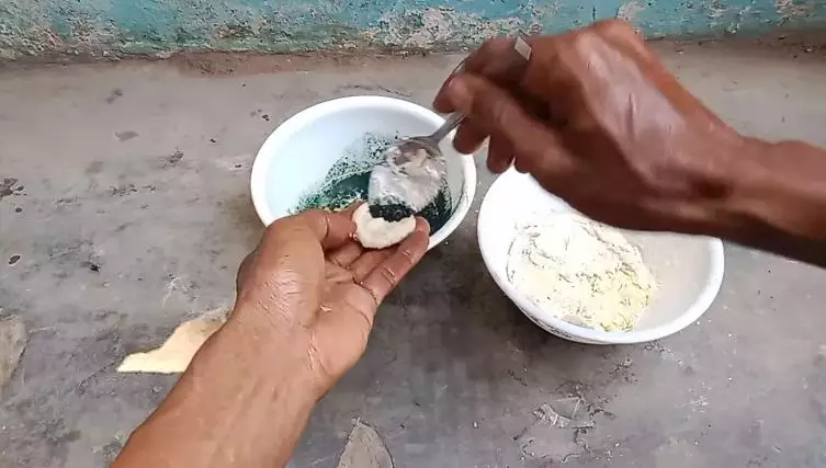 cara racik racun tikus royco © 2023 brilio.net