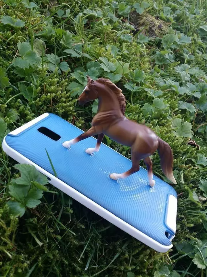 potret kocak casing hp © berbagai sumber potret kocak casing hp © berbagai sumber