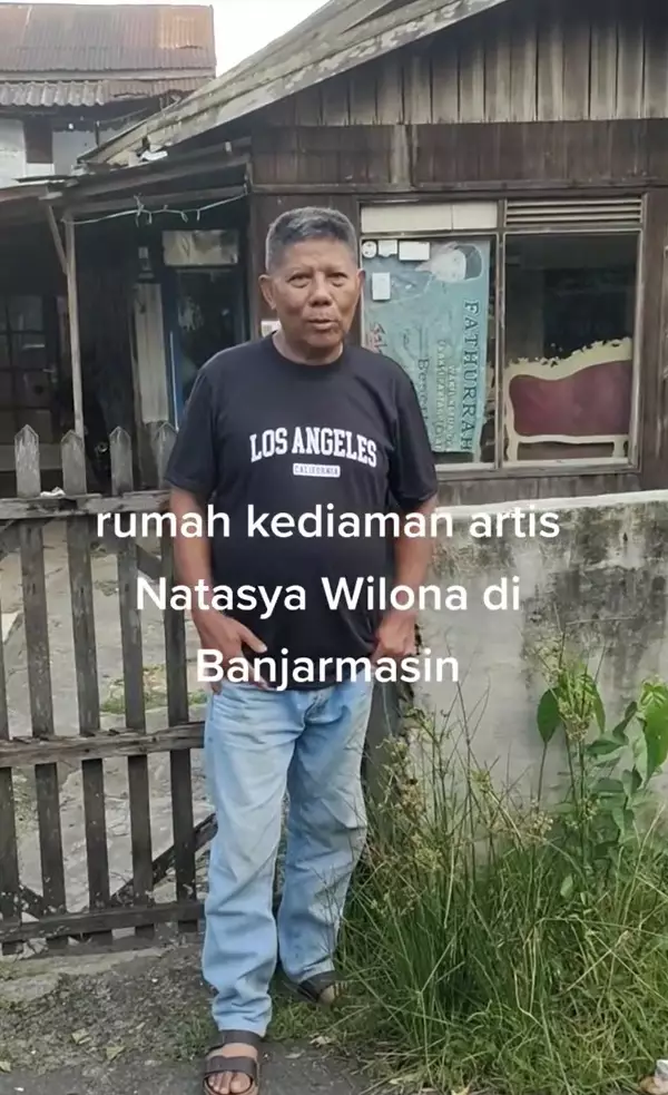 transformasi rumah natasha wilona dulu gubuk triplek kini megah © berbagai sumber