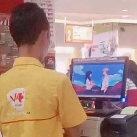 13 Potret kocak isi meja kasirnya nyeleneh abis, auto bikin pembeli bingung maksimal