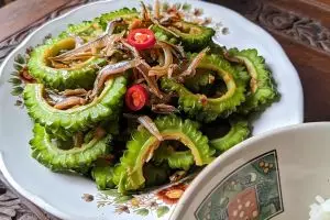 5 Cara efektif menghilangkan pahit pada pare, sekarang menyantapnya jadi lebih terasa nikmat