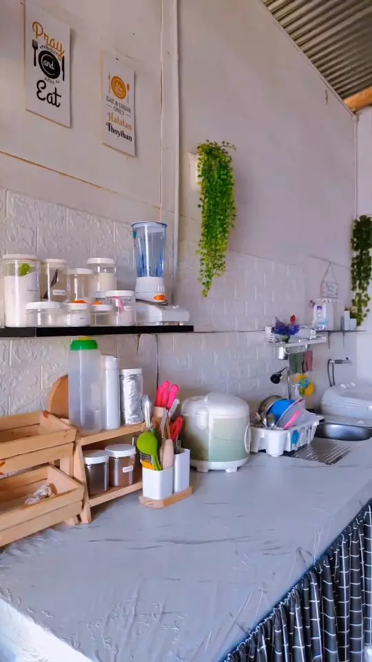dapur atap seng monokrom © TikTok
