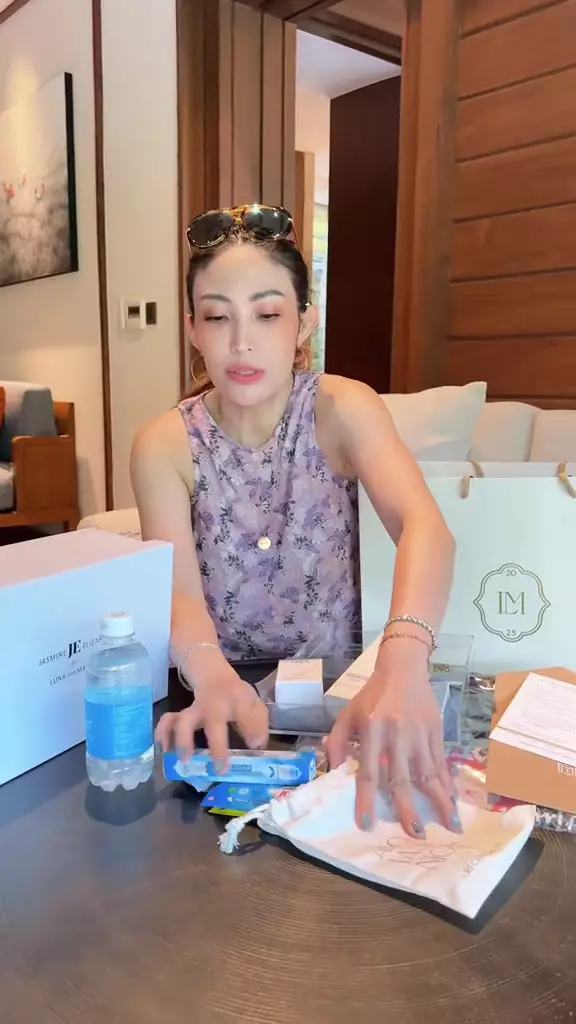 hampers bridesmaid luna maya © 2025 TikTok hampers bridesmaid luna maya © 2025 TikTok