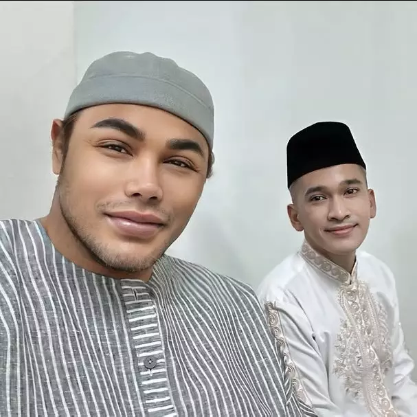 Tak ingin ada yang terlewatkan, cerita Ivan Gunawan bawa daftar doa yang dipanjatkan ke Tanah Suci