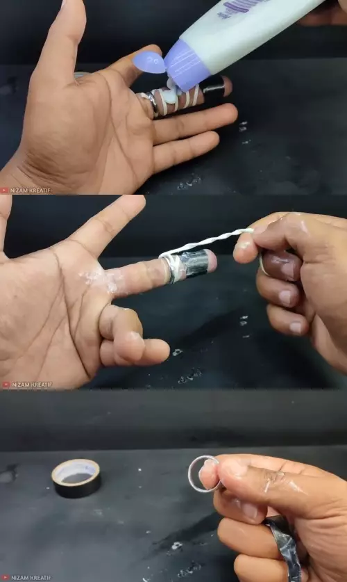 Melepas cincin kekecilan tanpa sabun © YouTube Melepas cincin kekecilan tanpa sabun © YouTube