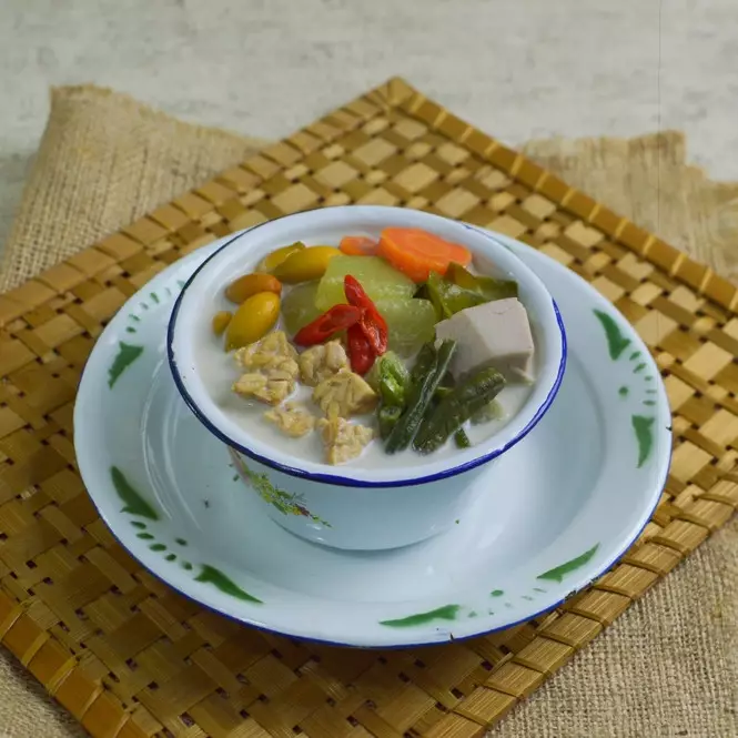 7 Resep sayur lodeh simple yang lezat dan mudah dibuat, lengkap ide kombinasi lauk pendamping