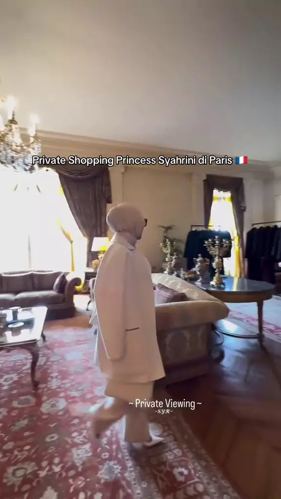 syahrini private shopping di Paris © 2025 TikTok