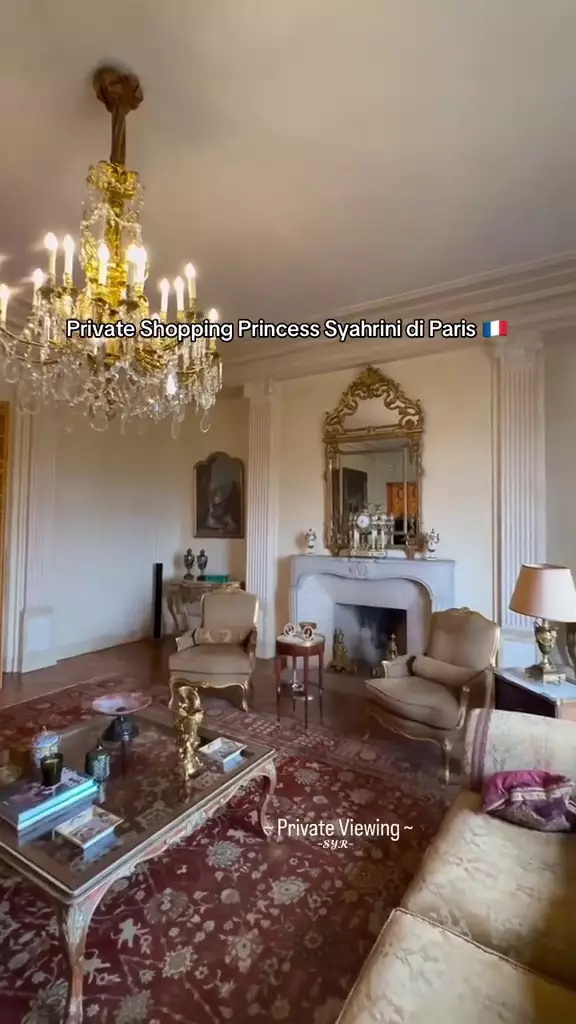 syahrini private shopping di Paris © 2025 TikTok