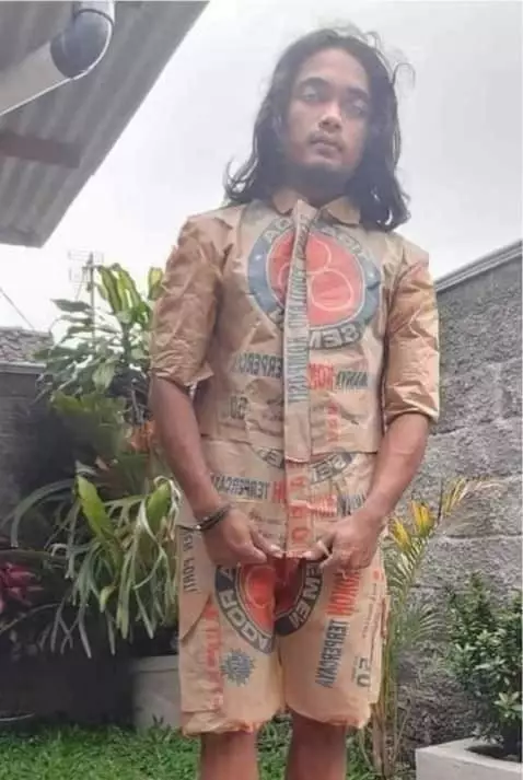 gaya pakaian nyeleneh © berbagai sumber