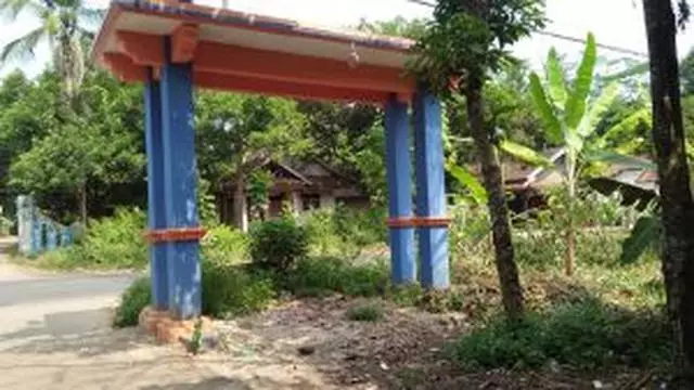 gapura nyeleneh bikin ngakak © berbagai sumber gapura nyeleneh bikin ngakak © berbagai sumber