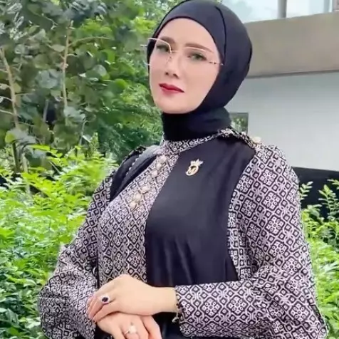 Ahmad Dhani niat sandingkan sang istri dengan Maia Estianty di nikahan Al, begini reaksi Mulan Jameela