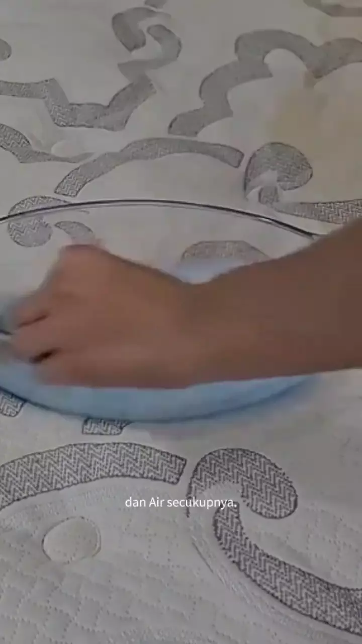 Trik agar kasur kotor jadi putih bersih lagi, sekarang tanpa dicuci air maupun dijemur berbagai sumber