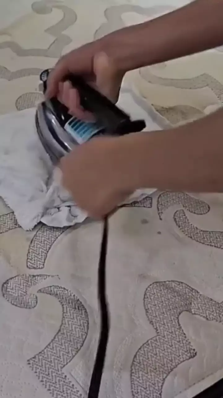 Trik agar kasur kotor jadi putih bersih lagi, sekarang tanpa dicuci air maupun dijemur berbagai sumber