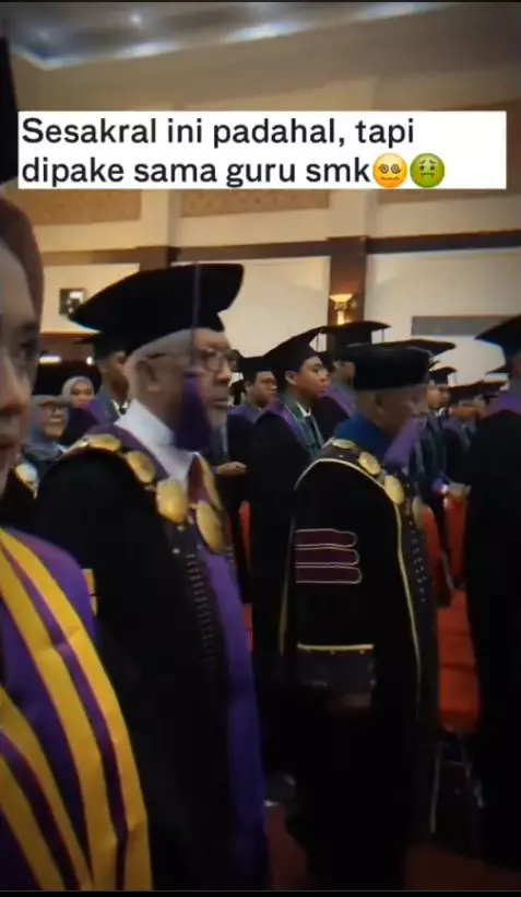 Viral kelulusan SMK di Purwokerto digelar bak wisuda © TikTok Viral kelulusan SMK di Purwokerto digelar bak wisuda © TikTok
