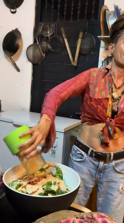 cara mertua Jennifer Coppen menata dapurnya © TikTok cara mertua Jennifer Coppen menata dapurnya © TikTok