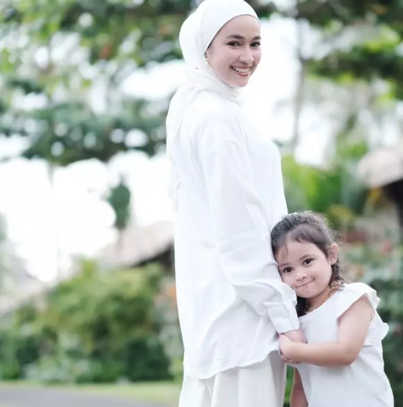 istri aktor king of antagonis © Instagram