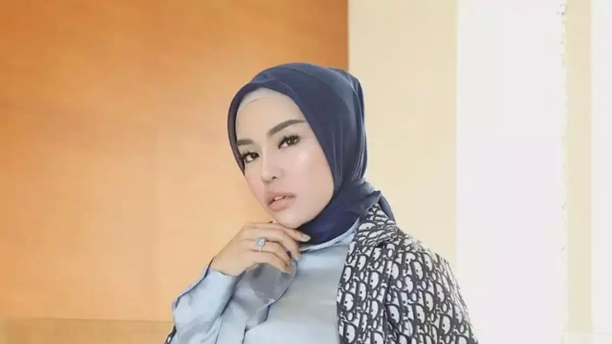 Sudah punya pacar baru, Medina Zein emoh buru-buru nikah, ngaku ingin rasakan pacaran lama