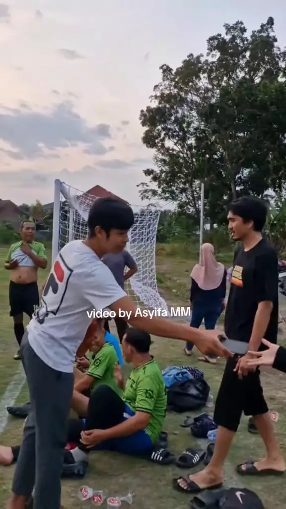 duta sheila on 7 kegiatan kampung © 2025 brilio.net