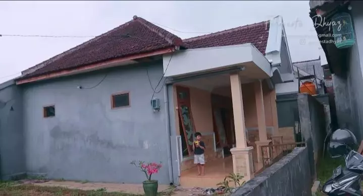 potret hunian farida nurhan dulu dan kini © berbagai sumber