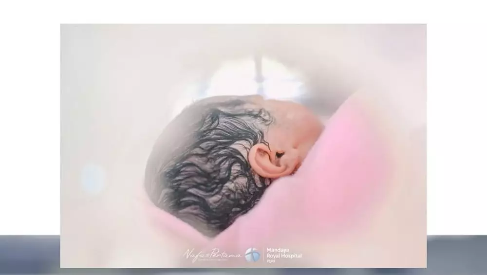 siti badriah melahirkan anak kedua  © 2025 Instagram