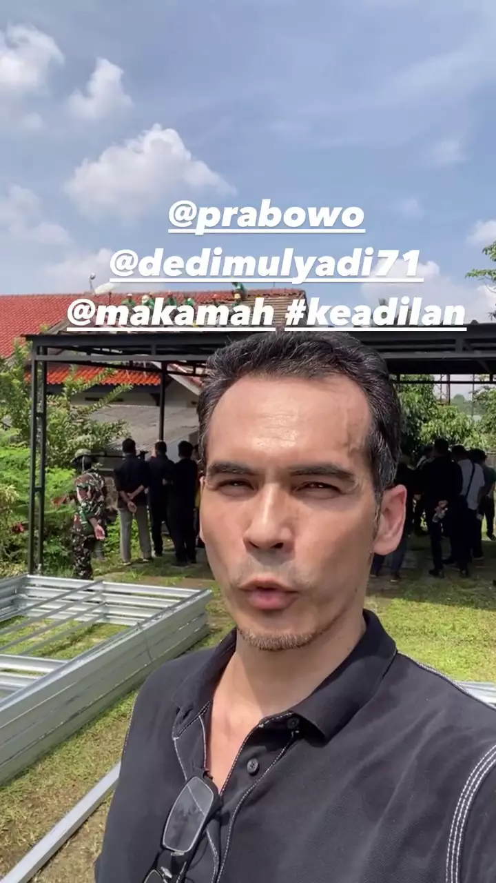 rumah atalarik syach dibongkar © 2025 brilio.net rumah atalarik syach dibongkar © 2025 brilio.net