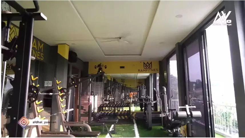 rumah rizki d'academy berdempetan  © YouTube