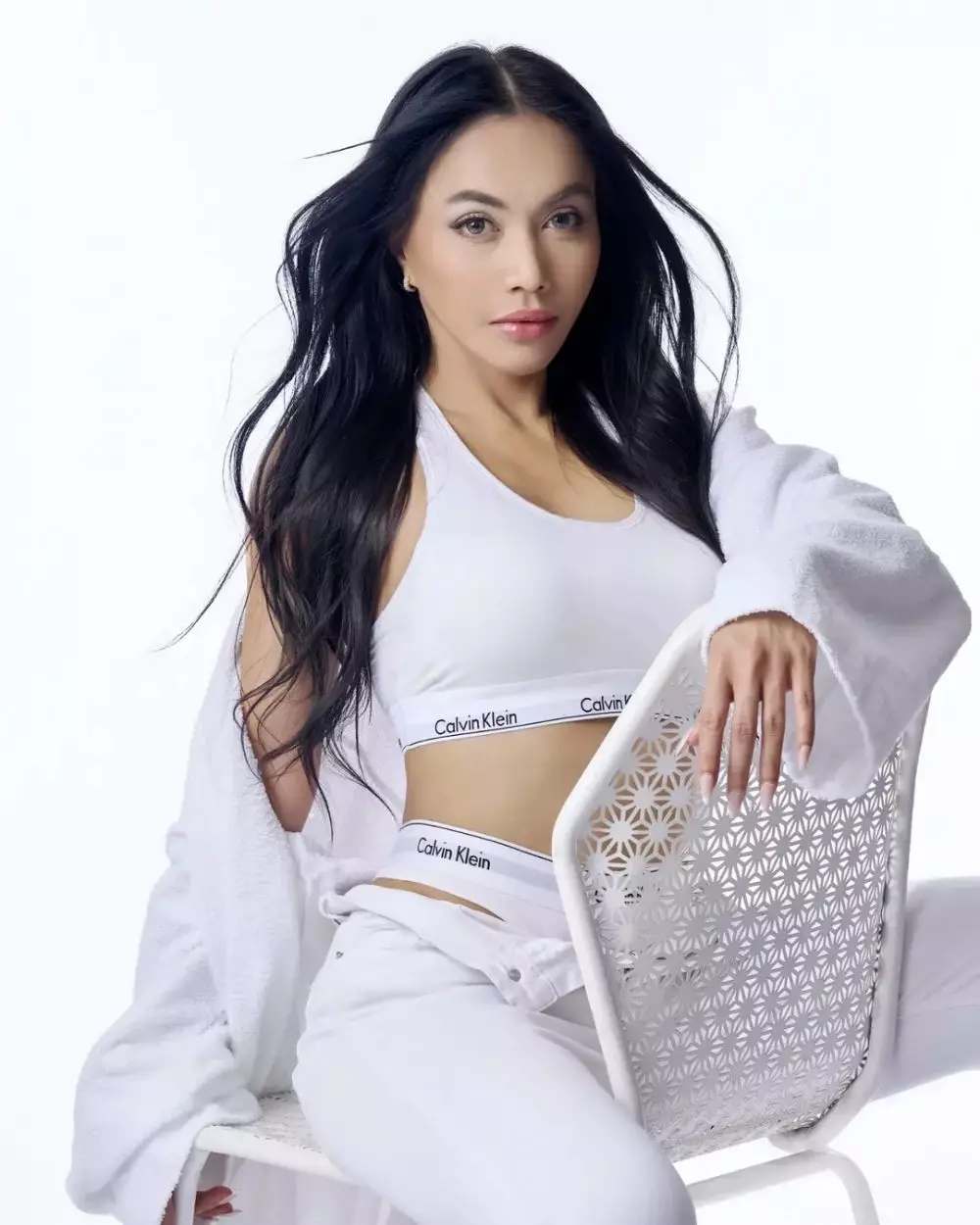 denada oplas dua kali untuk cari suami  © 2025 Instagram