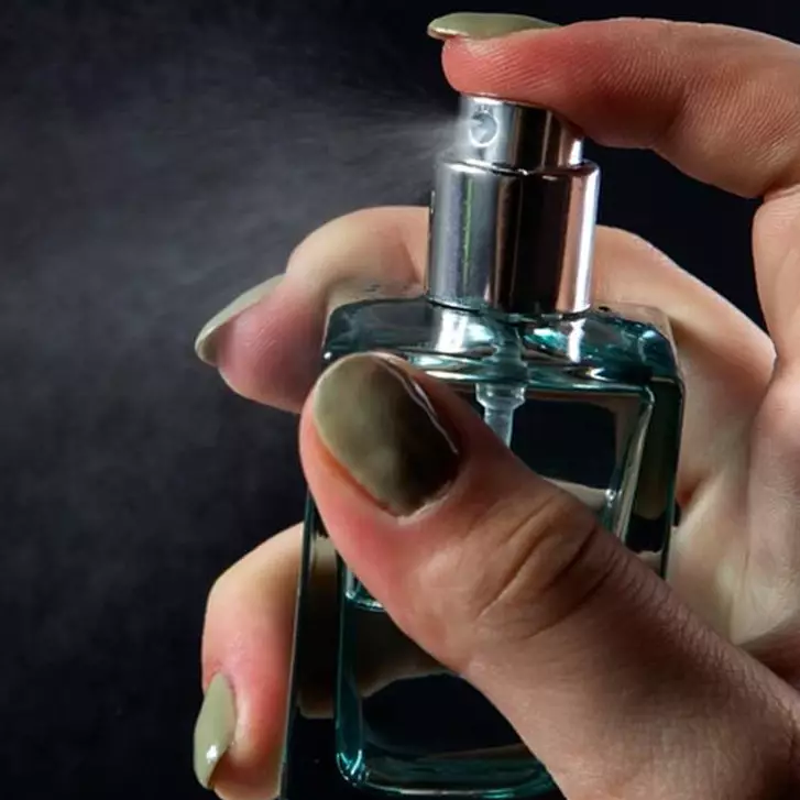 Trik atasi semprotan parfum macet cuma pakai barang rumah ini, nggak ribet dan hasilnya maksimal