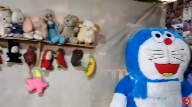 Rumah reyot punya jawara D'Academy 5 © YouTube