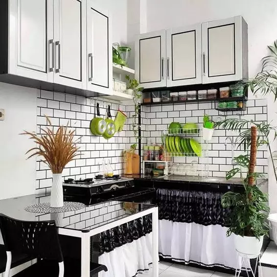 Trik bikin dapur rumah subsidi tetap kece, ada area makan mini hemat tempat dan gampang ditiru