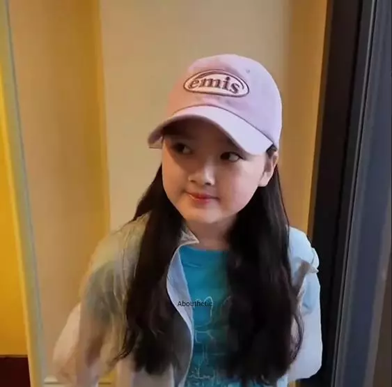 potret terbaru Kwon Yuli bocah stiker WA Berbagai sumber potret terbaru Kwon Yuli bocah stiker WA Berbagai sumber
